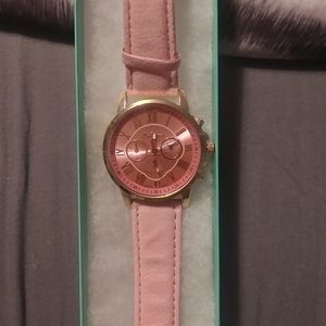 Womens fashionable watch
